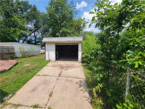 11816 Milligan Avenue Cleveland OH 44135