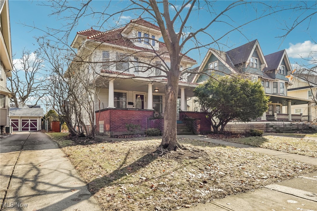 1435 W Clifton Boulevard Lakewood OH 44107