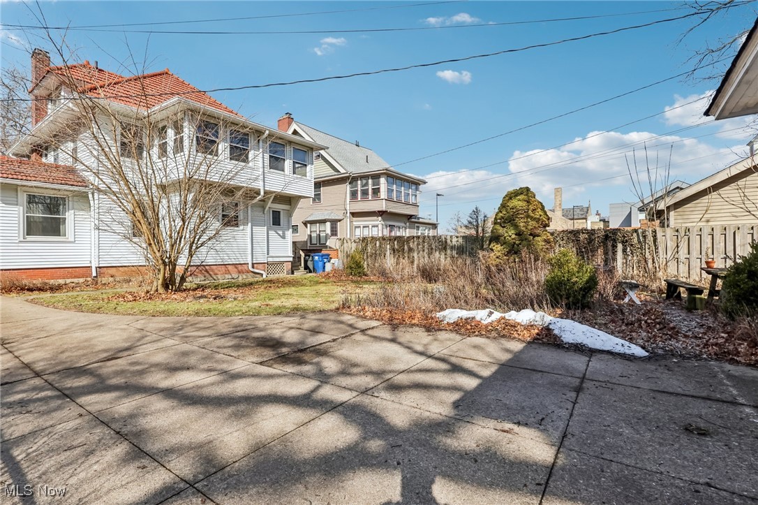 1435 W Clifton Boulevard Lakewood OH 44107