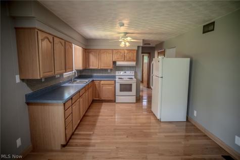 104 Randolph Road Marietta OH 45750