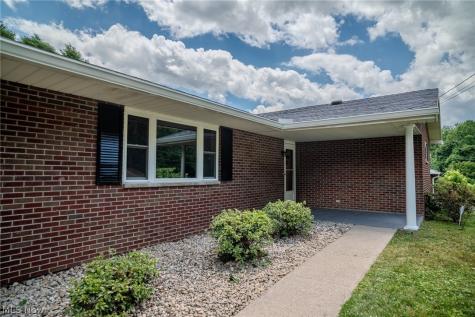 104 Randolph Road Marietta OH 45750