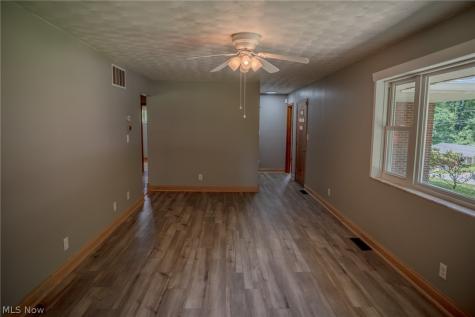 104 Randolph Road Marietta OH 45750