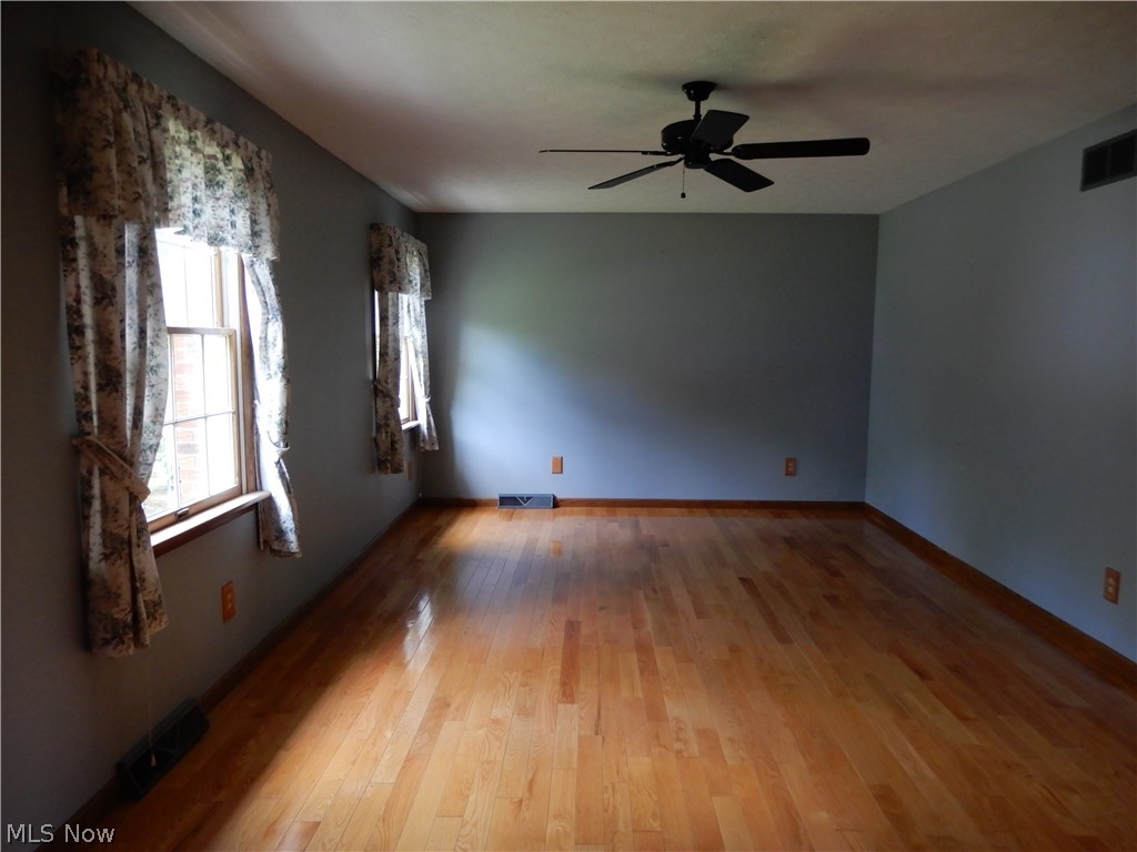 1625 Sherman Street Geneva OH 44041