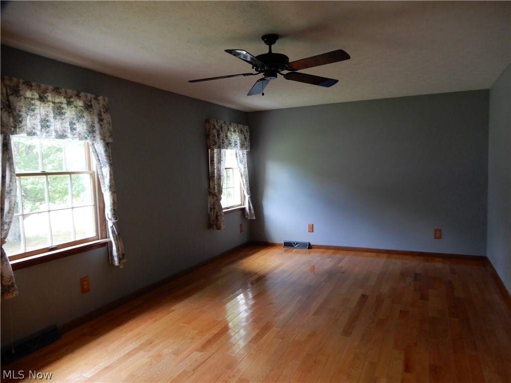 1625 Sherman Street Geneva OH 44041