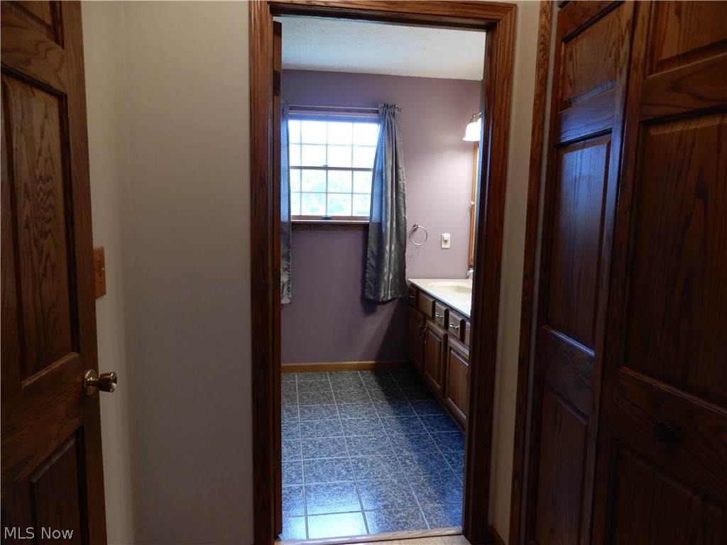 1625 Sherman Street Geneva OH 44041
