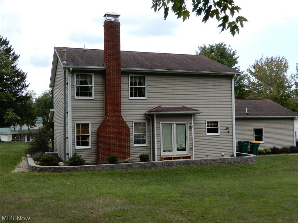 1625 Sherman Street Geneva OH 44041
