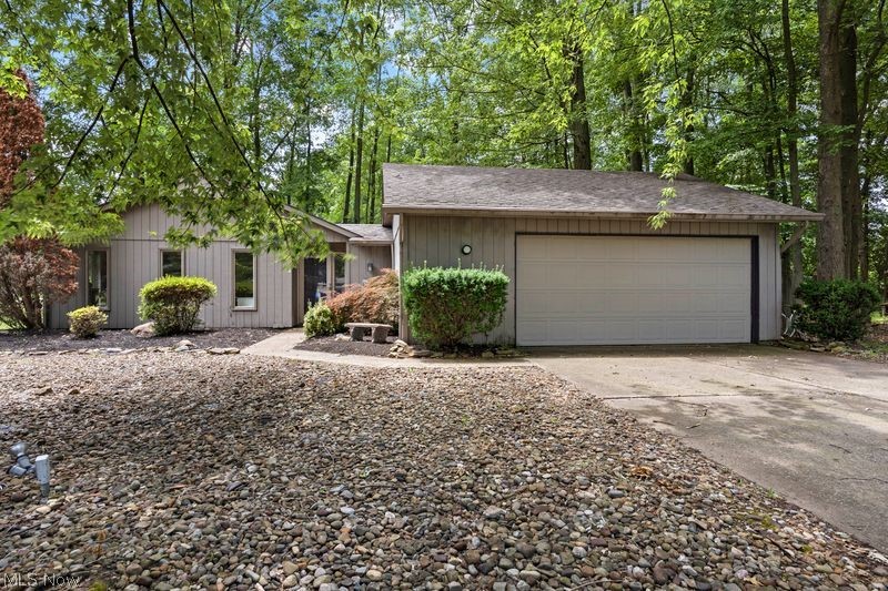 North Ridgeville OH, 32633 Woodridge Court