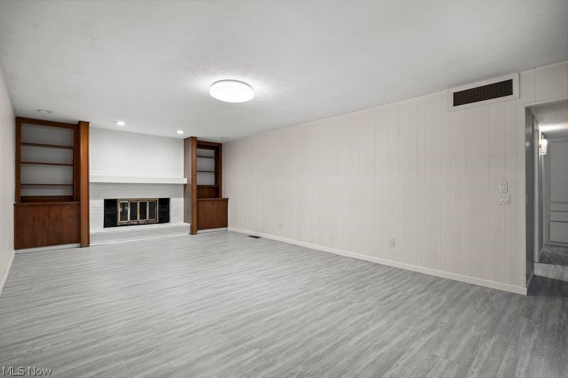 32633 Woodridge Court North Ridgeville OH 44039