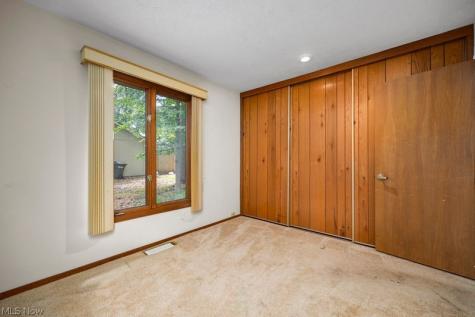 32633 Woodridge Court North Ridgeville OH 44039
