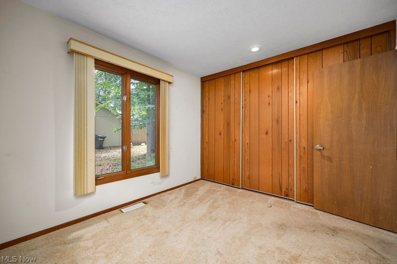 32633 Woodridge Court North Ridgeville OH 44039