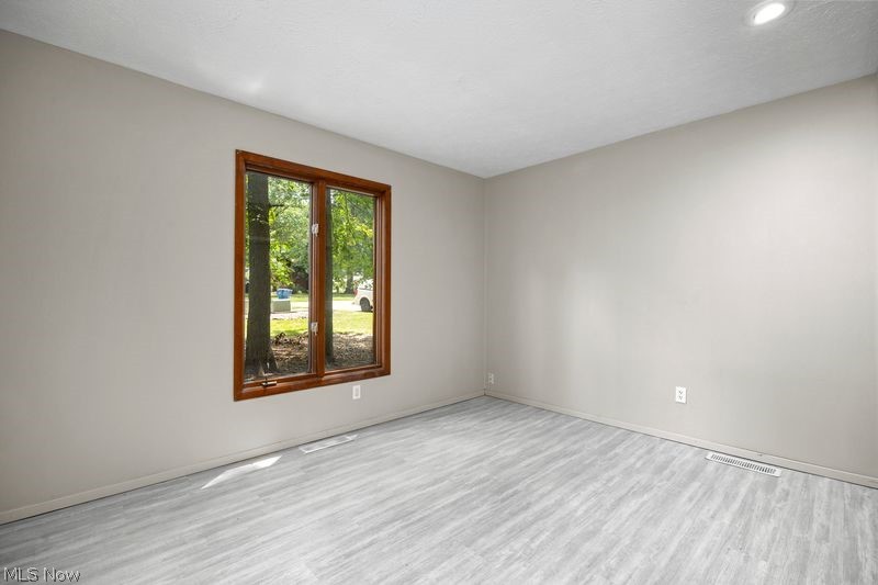 32633 Woodridge Court North Ridgeville OH 44039