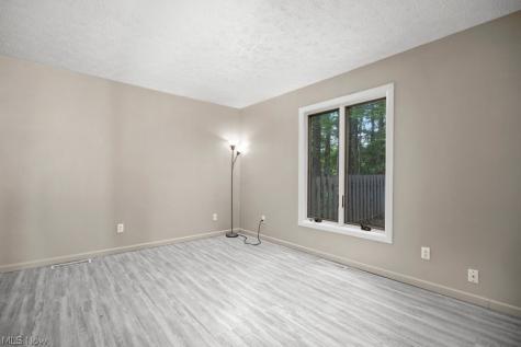 32633 Woodridge Court North Ridgeville OH 44039