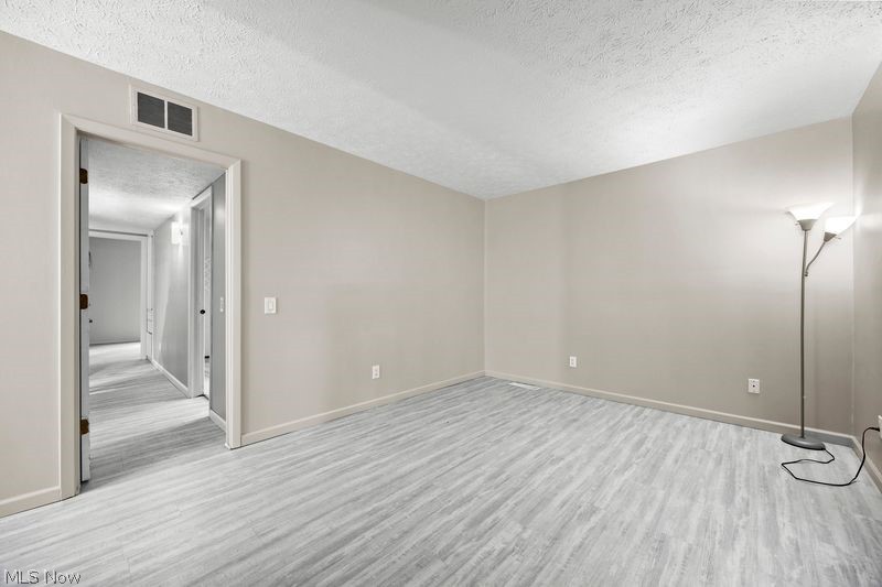 32633 Woodridge Court North Ridgeville OH 44039