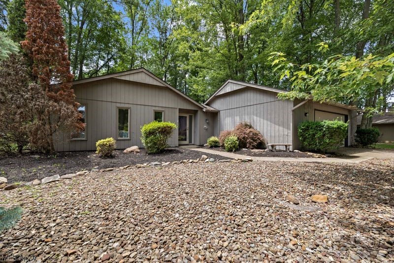 32633 Woodridge Court North Ridgeville OH 44039
