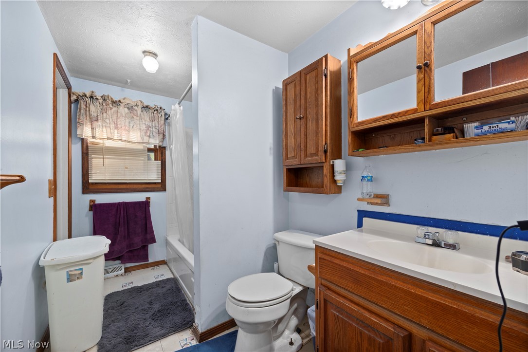 8203 Cemetery Road Vermilion OH 44089