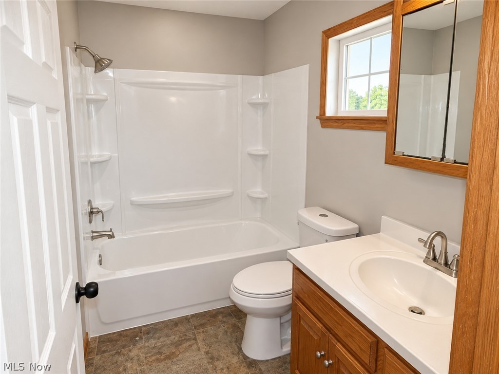 14913 Lincoln Avenue Cleveland OH 44128