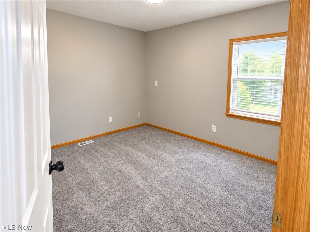 14913 Lincoln Avenue Cleveland OH 44128