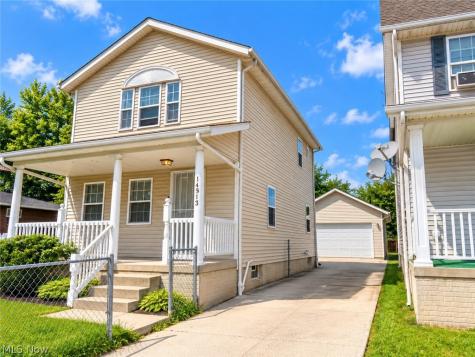 14913 Lincoln Avenue Cleveland OH 44128