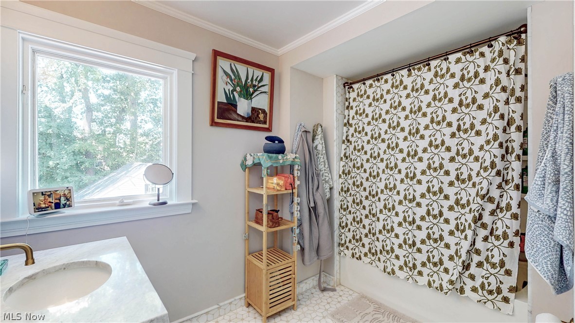 1604 Marlowe Avenue Lakewood OH 44107