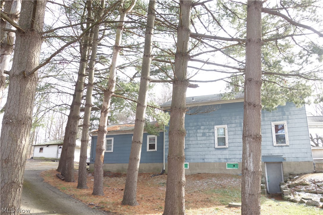 6235 Manchester Road Clinton OH 44216