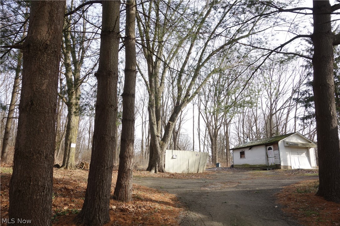 6235 Manchester Road Clinton OH 44216