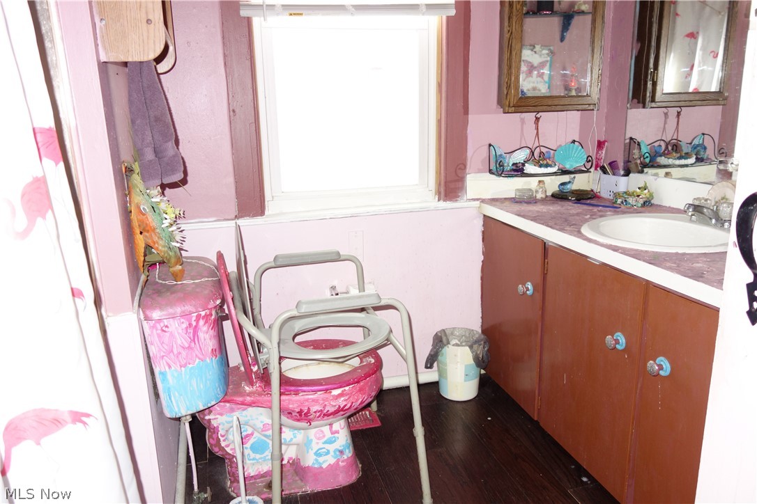 6235 Manchester Road Clinton OH 44216