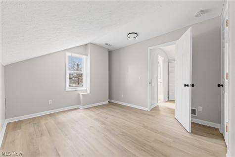 27182 Oriole Avenue Euclid OH 44132