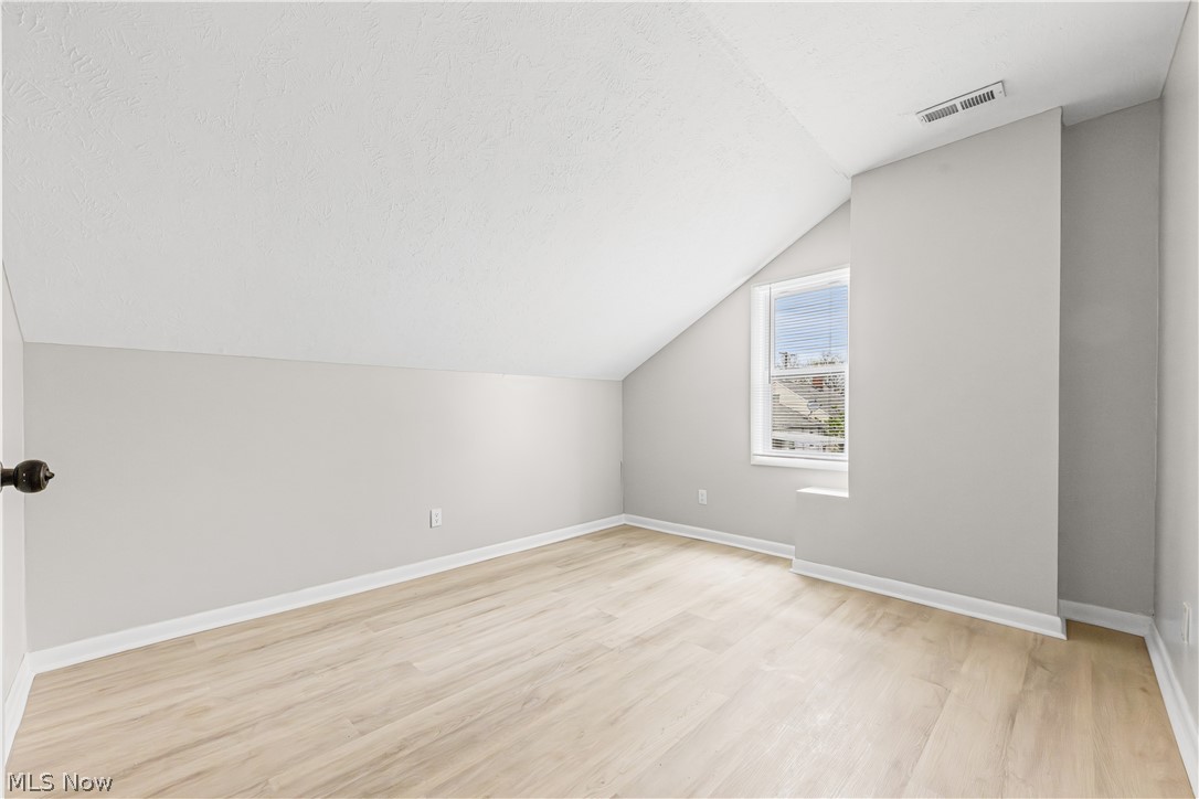 27182 Oriole Avenue Euclid OH 44132