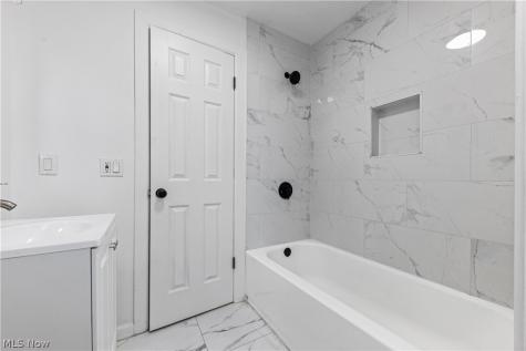 27182 Oriole Avenue Euclid OH 44132
