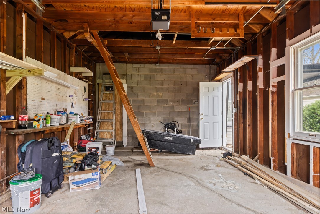 27182 Oriole Avenue Euclid OH 44132
