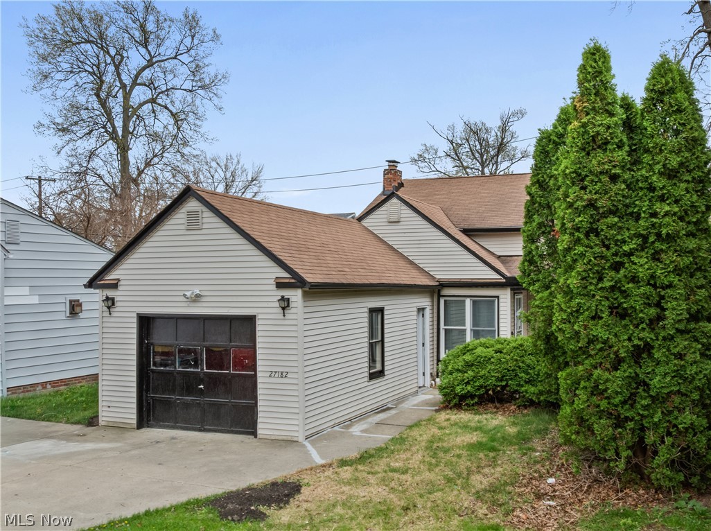 27182 Oriole Avenue Euclid OH 44132
