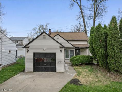 27182 Oriole Avenue Euclid OH 44132