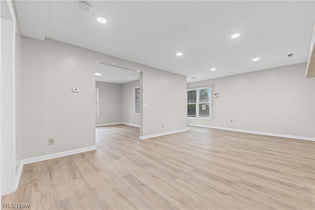 27182 Oriole Avenue Euclid OH 44132