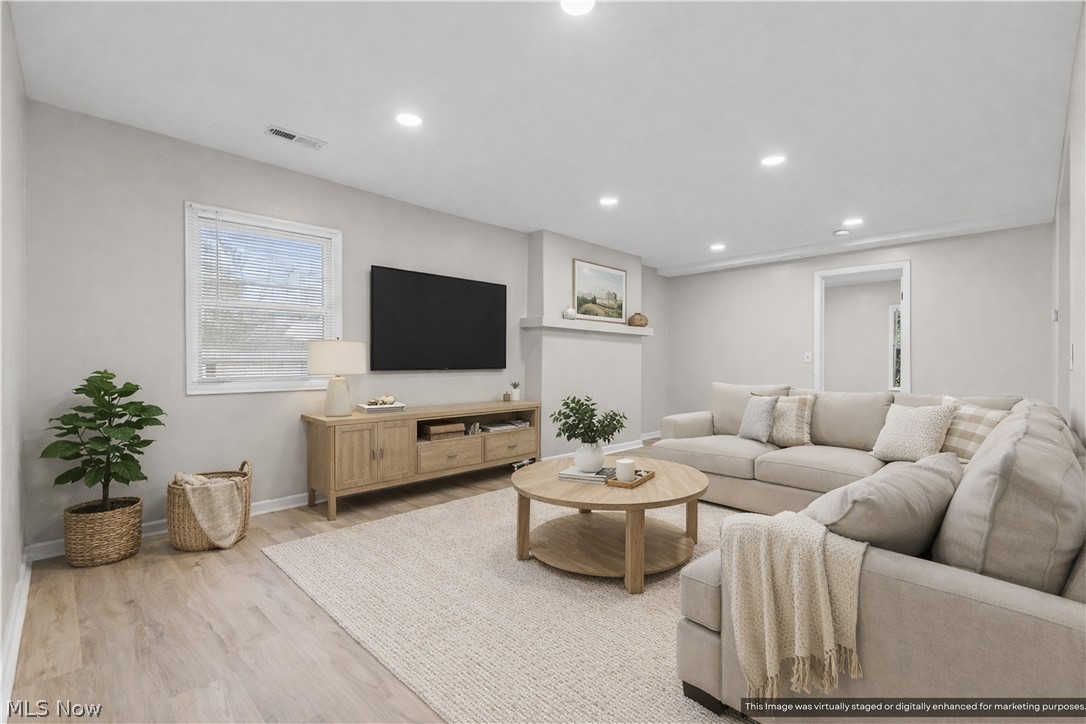 27182 Oriole Avenue Euclid OH 44132