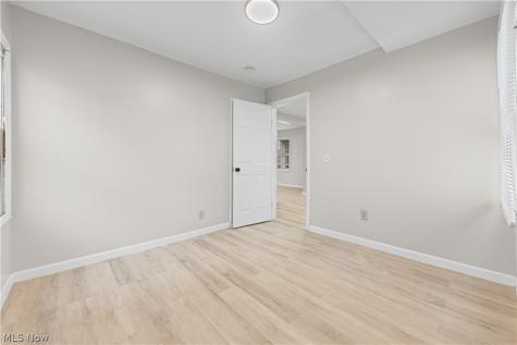 27182 Oriole Avenue Euclid OH 44132
