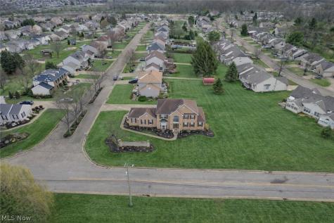 4514 Plain Center Avenue NE Canton OH 44714