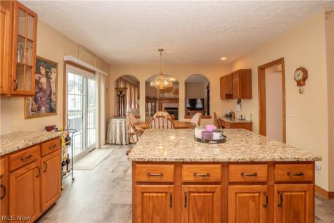 4514 Plain Center Avenue NE Canton OH 44714