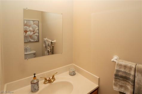 4514 Plain Center Avenue NE Canton OH 44714