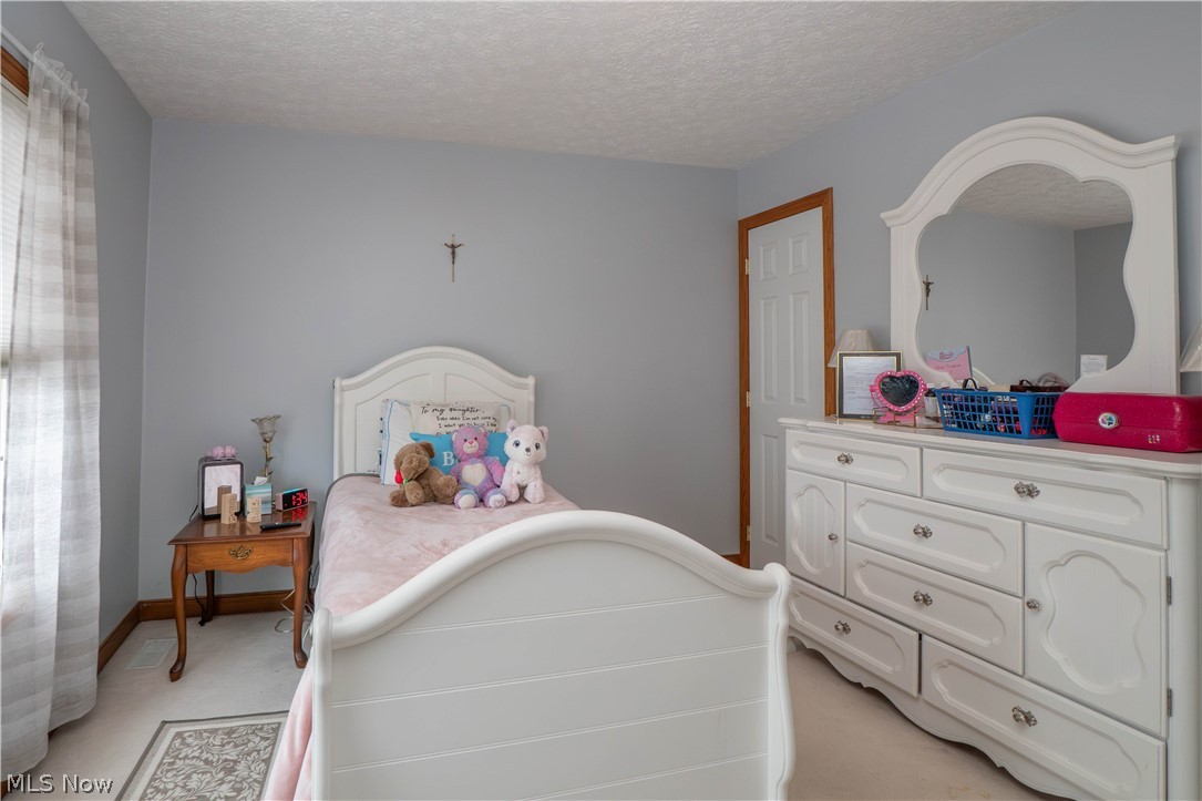 4514 Plain Center Avenue NE Canton OH 44714