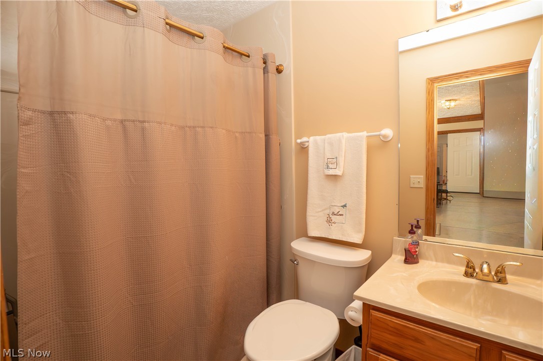 4514 Plain Center Avenue NE Canton OH 44714