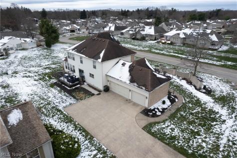 4514 Plain Center Avenue NE Canton OH 44714