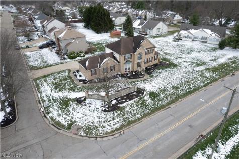 4514 Plain Center Avenue NE Canton OH 44714