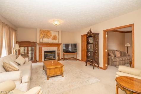 4514 Plain Center Avenue NE Canton OH 44714