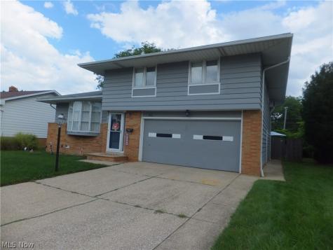 10344 N Church Drive Parma Heights OH 44130