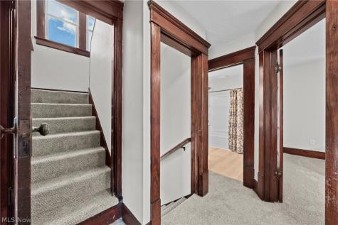 81 Cotter Avenue Akron OH 44305