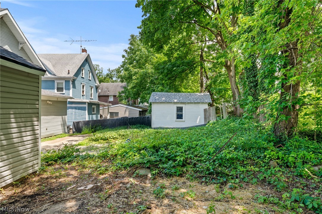 81 Cotter Avenue Akron OH 44305