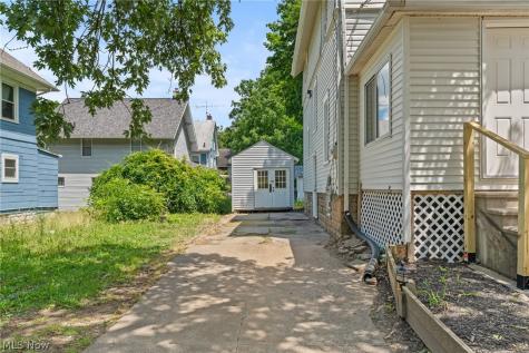 81 Cotter Avenue Akron OH 44305