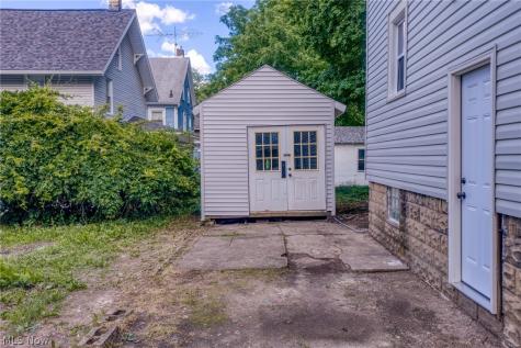 81 Cotter Avenue Akron OH 44305