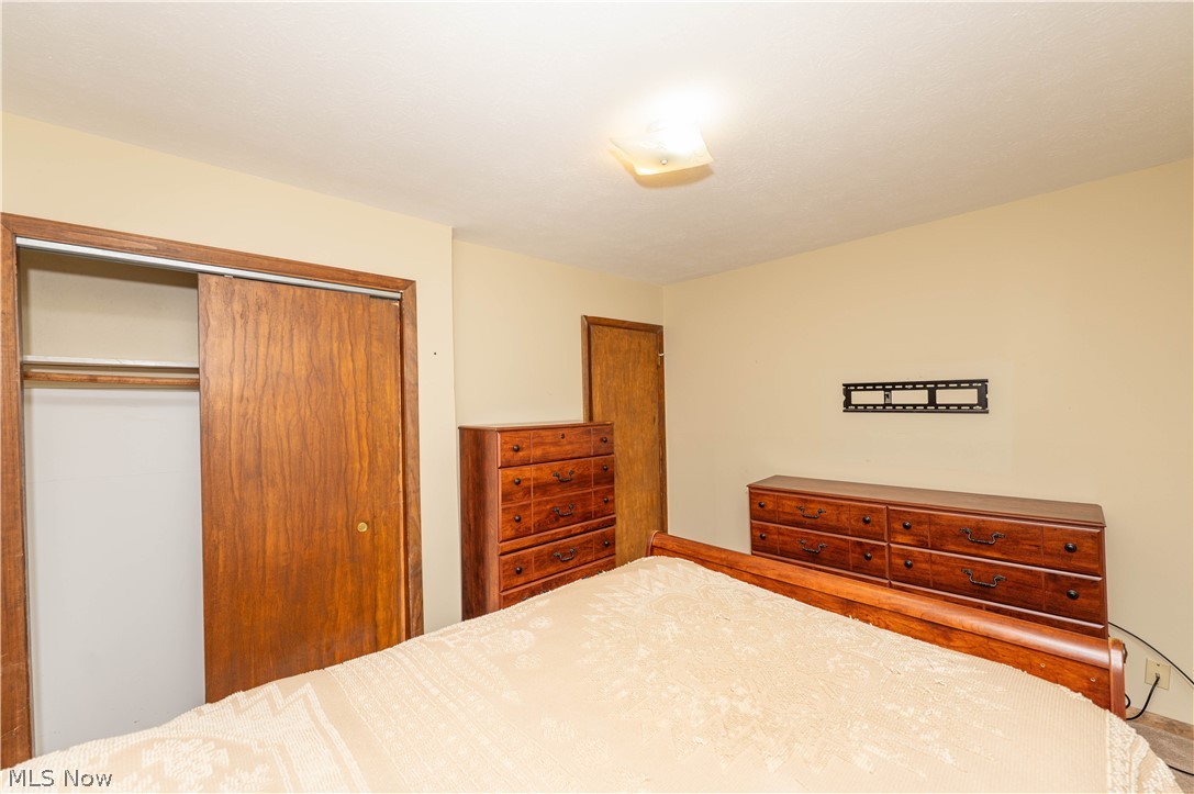 33072 Edward Avenue Eastlake OH 44095