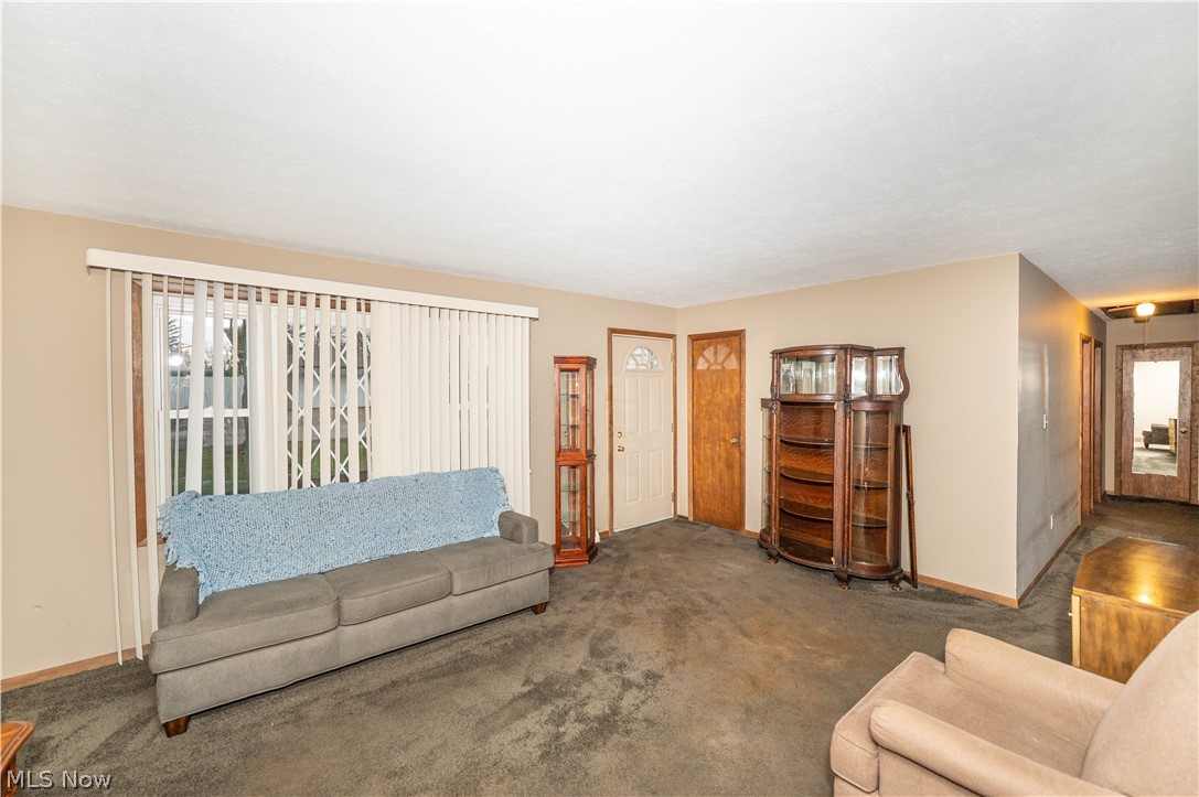 33072 Edward Avenue Eastlake OH 44095